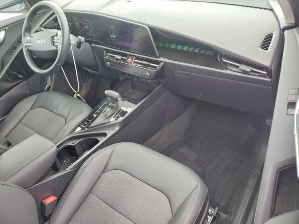 2024 KIA NIRO EX