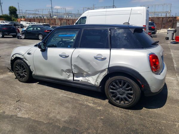 2015 MINI COOPER