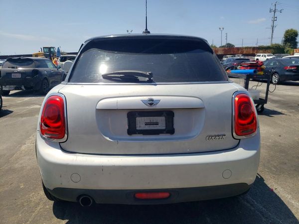 2015 MINI COOPER