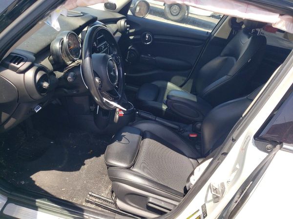 2015 MINI COOPER