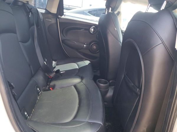 2015 MINI COOPER