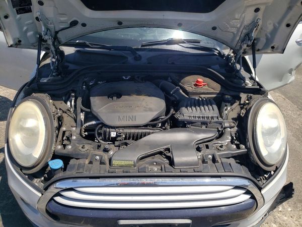 2015 MINI COOPER