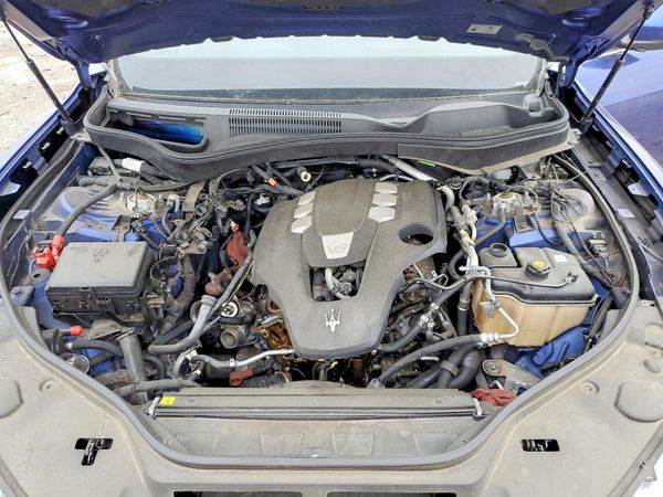 2017 MASERATI ALL OTHER — Engine bay