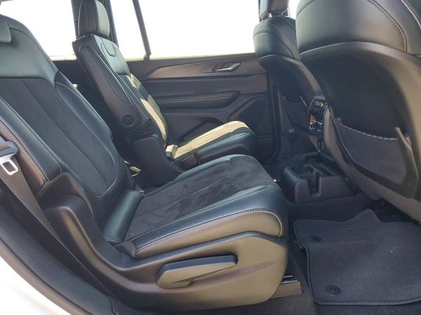 2023 JEEP GRAND CHEROKEE L LAREDO 4X4