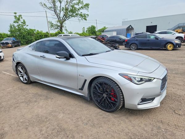 2017 INFINITI Q60