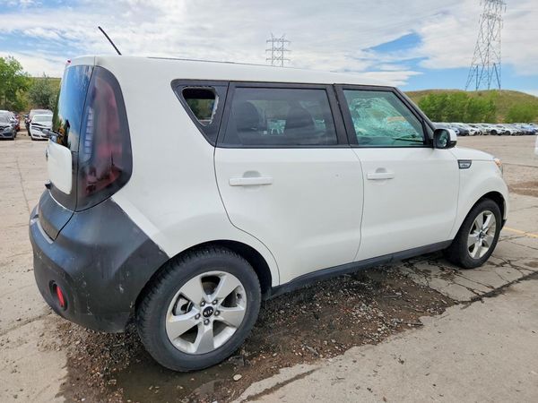 2019 KIA SOUL Base