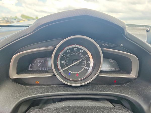 2015 MAZDA 3 Touring/GS