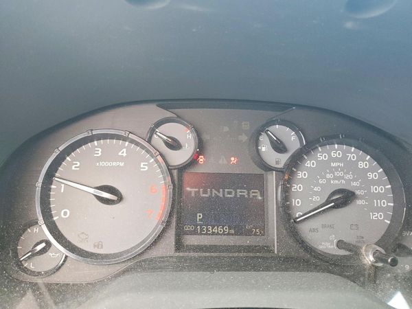 2015 TOYOTA TUNDRA