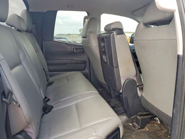 2015 TOYOTA TUNDRA