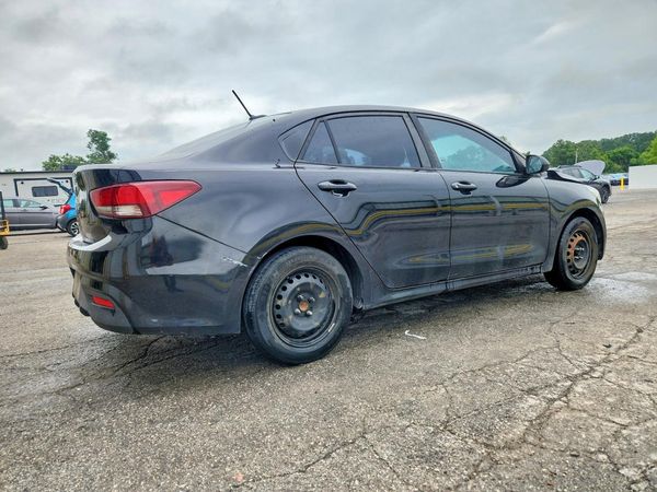 2018 KIA RIO