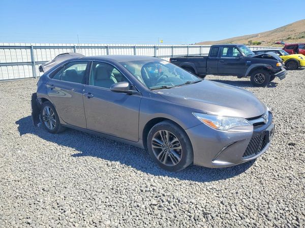2016 TOYOTA CAMRY