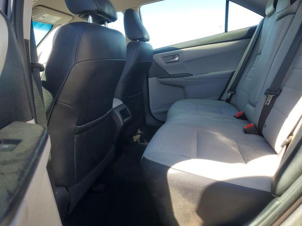 2016 TOYOTA CAMRY