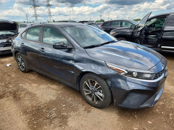 2022 KIA FORTE FE, LXS