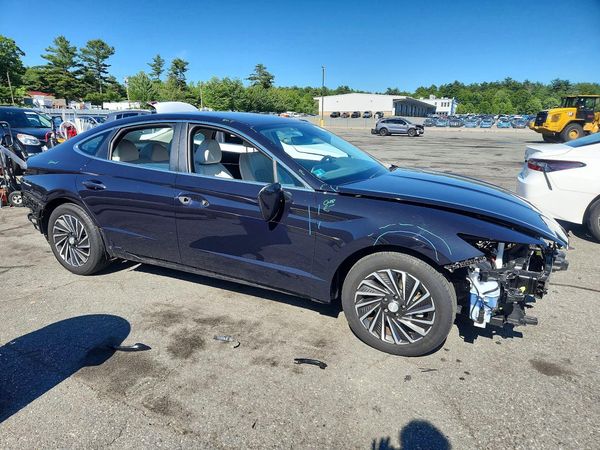 2023 HYUNDAI SONATA HYBRID SEL