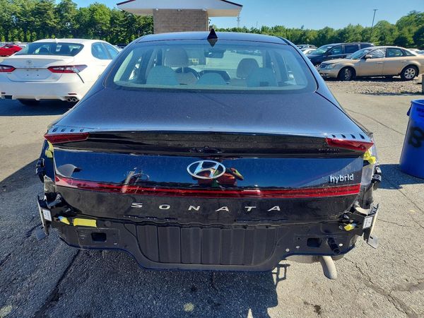 2023 HYUNDAI SONATA HYBRID SEL
