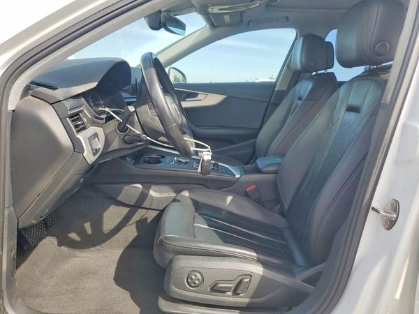 2017 AUDI A4 quattro Premium