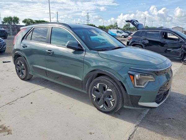 2024 KIA NIRO Wind