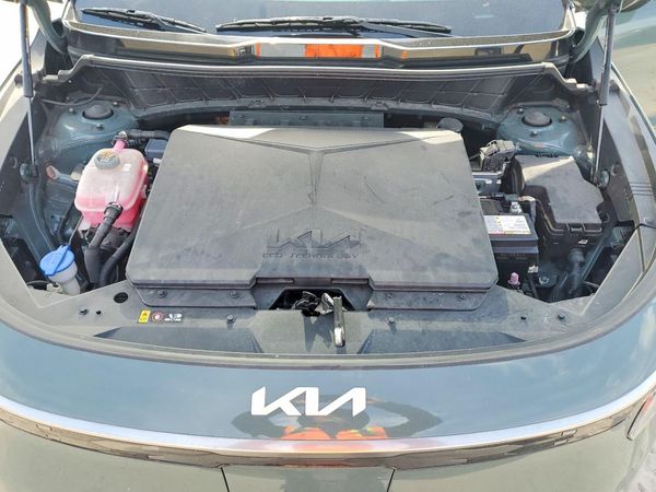 2024 KIA NIRO Wind