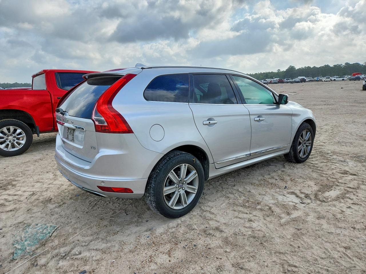 2017 VOLVO XC60 Inscription