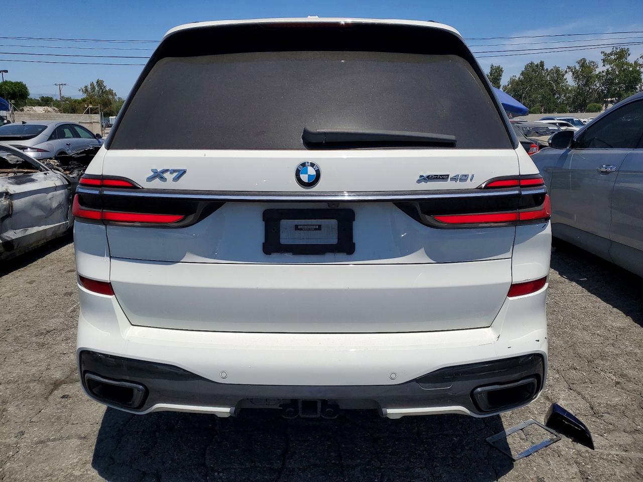 2023 BMW X7 xDrive40i