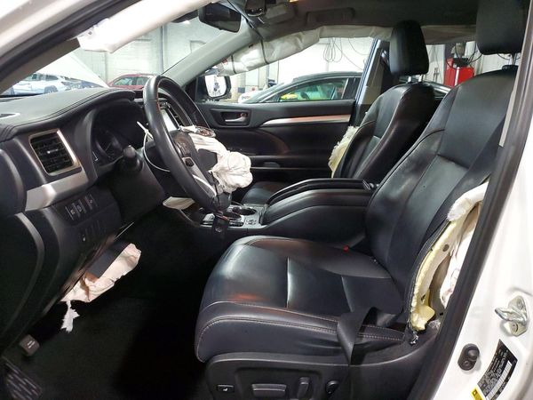 2019 TOYOTA HIGHLANDER SE/XLE