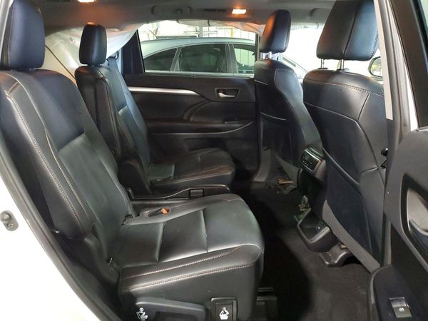 2019 TOYOTA HIGHLANDER SE/XLE