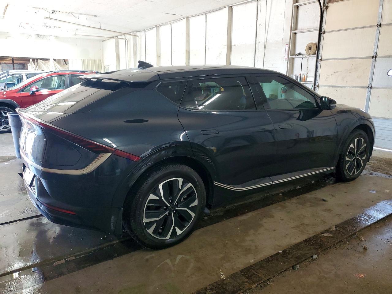 2023 KIA EV6 Light, Wind
