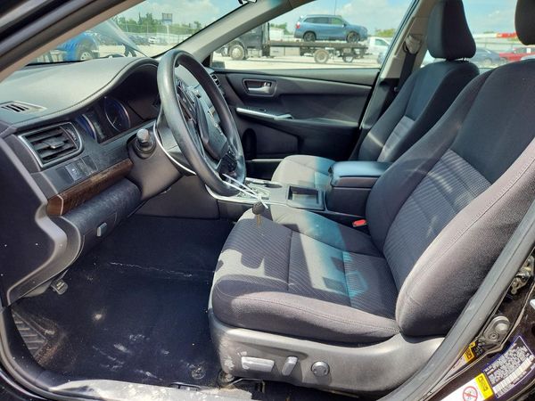 2016 TOYOTA CAMRY