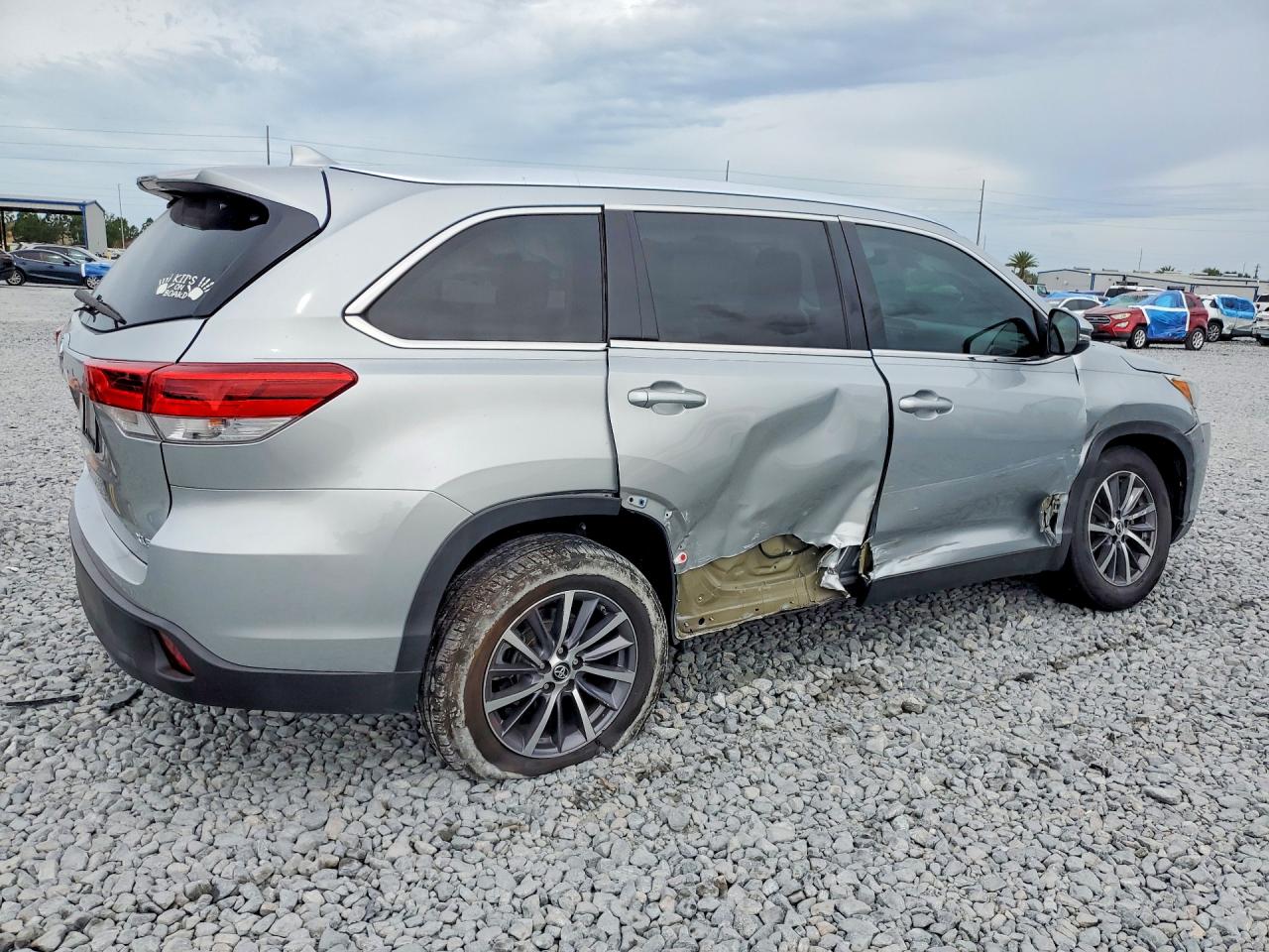 2019 TOYOTA HIGHLANDER SE/XLE