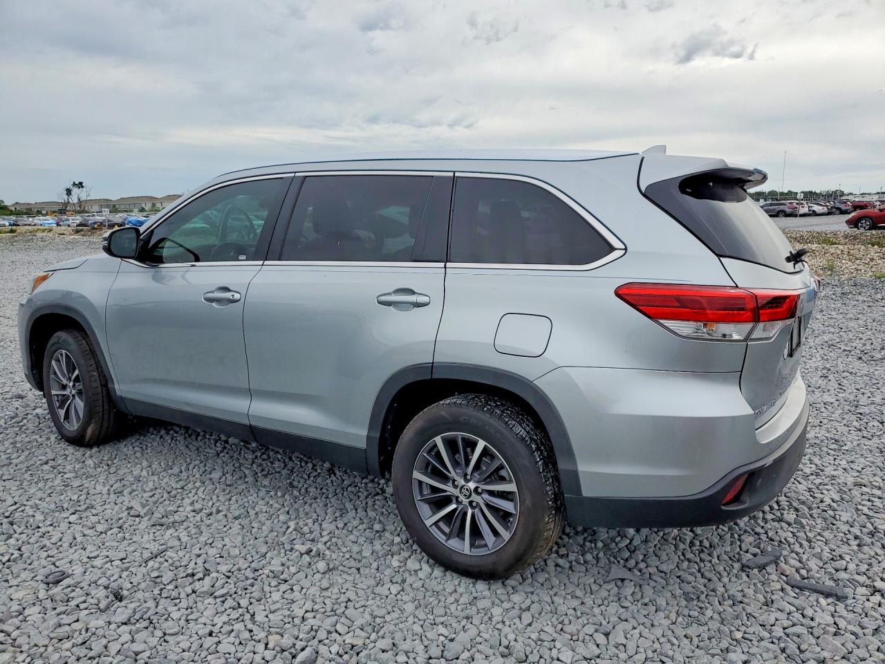 2019 TOYOTA HIGHLANDER SE/XLE