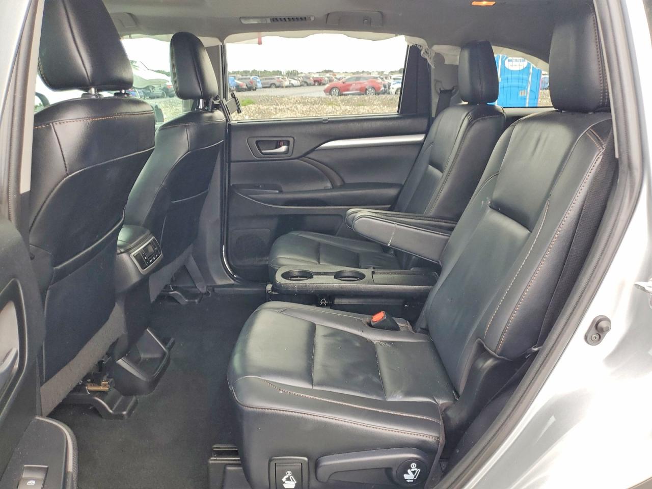 2019 TOYOTA HIGHLANDER SE/XLE
