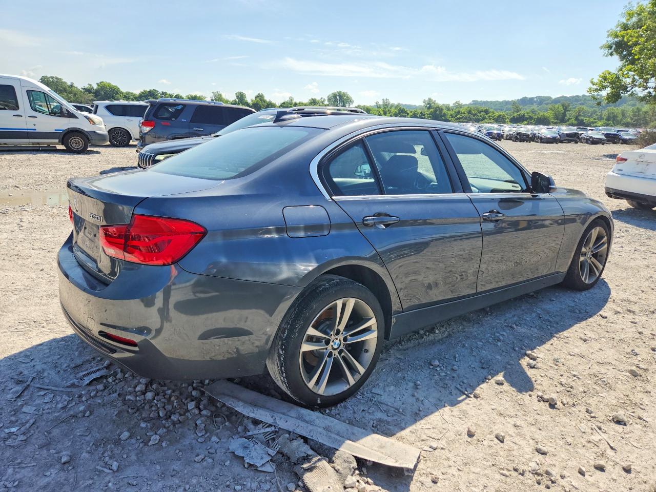 2018 BMW 330 xDrive SA