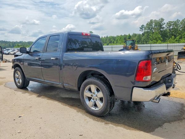 2015 RAM 1500 SLT