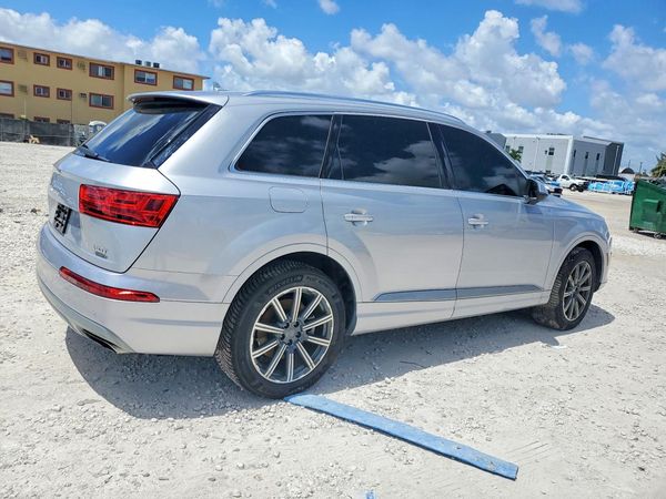 2017 AUDI Q7