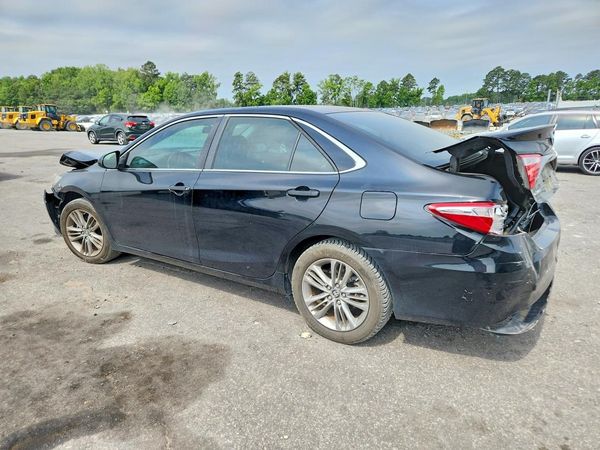 2016 TOYOTA CAMRY