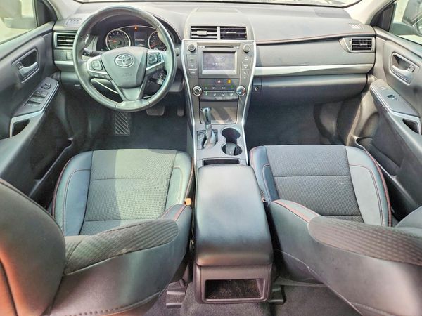 2016 TOYOTA CAMRY