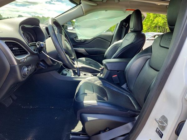 2022 JEEP CHEROKEE LATITUDE LUX 4X4