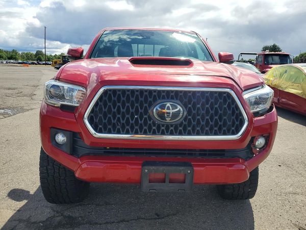 2018 TOYOTA TACOMA