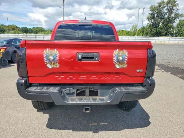2018 TOYOTA TACOMA