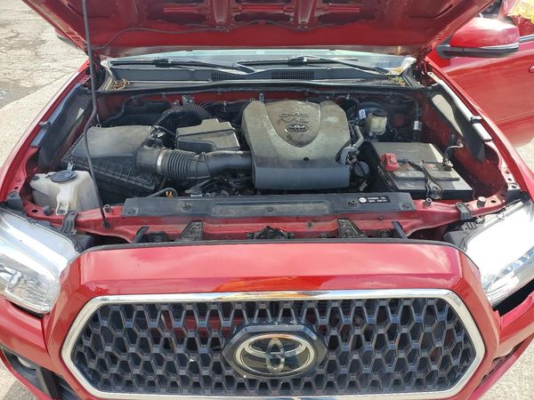 2018 TOYOTA TACOMA