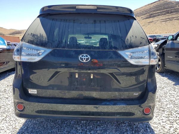2017 TOYOTA SIENNA SE/SE Premium — DIRR