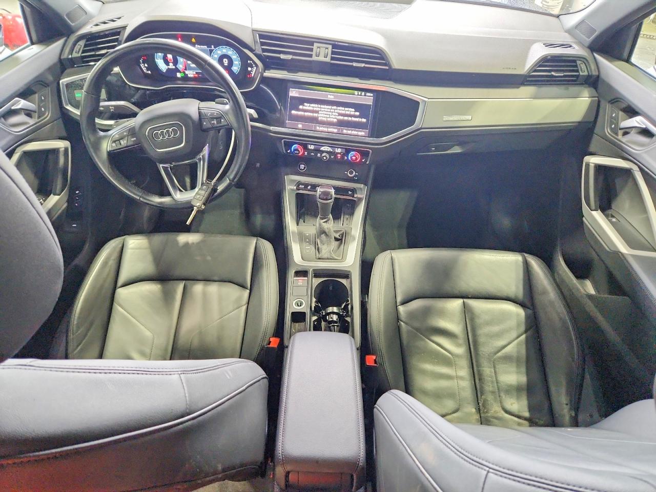 2024 AUDI Q3 S Line quattro Premium