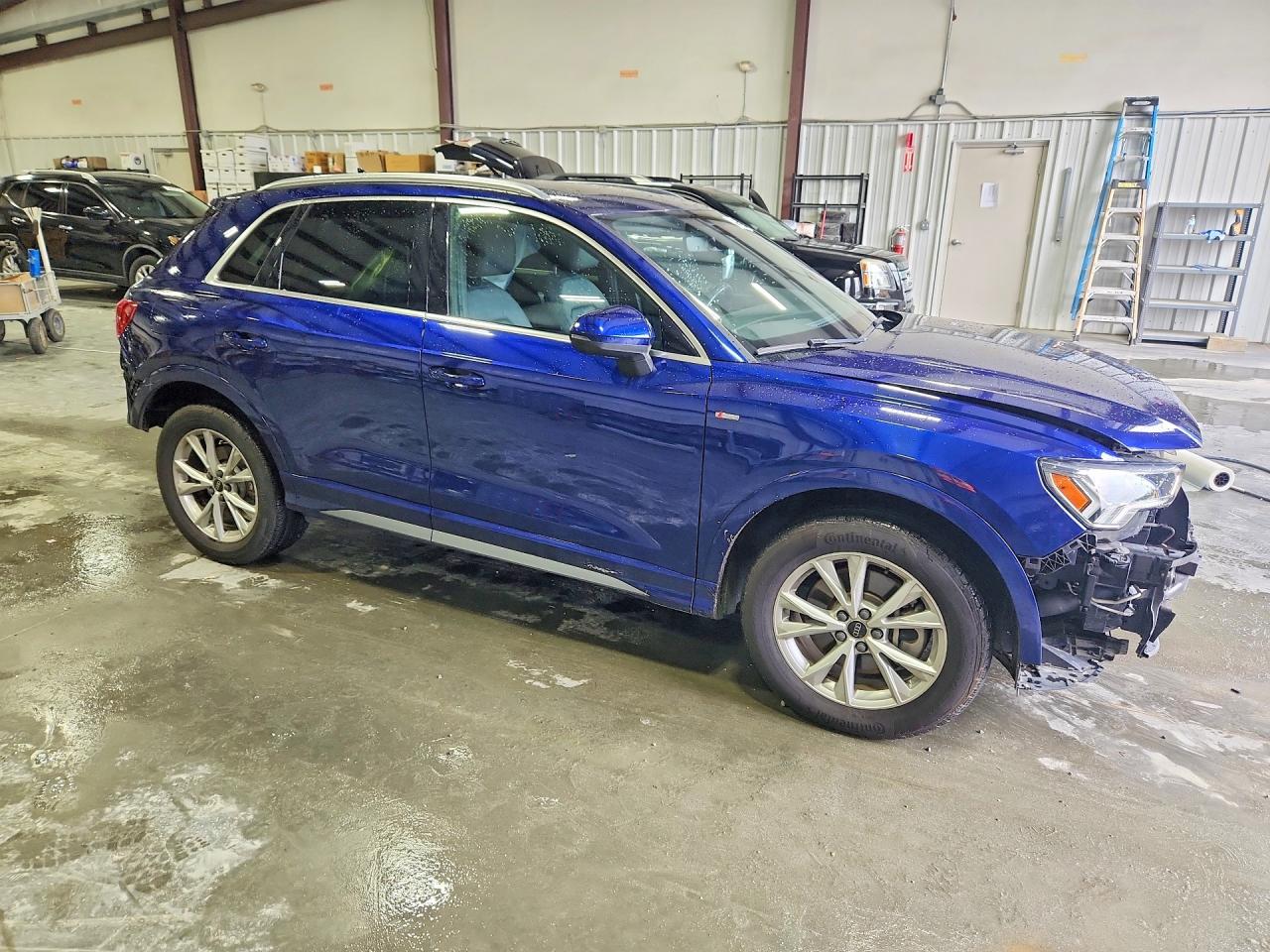 2024 AUDI Q3 S Line quattro Premium