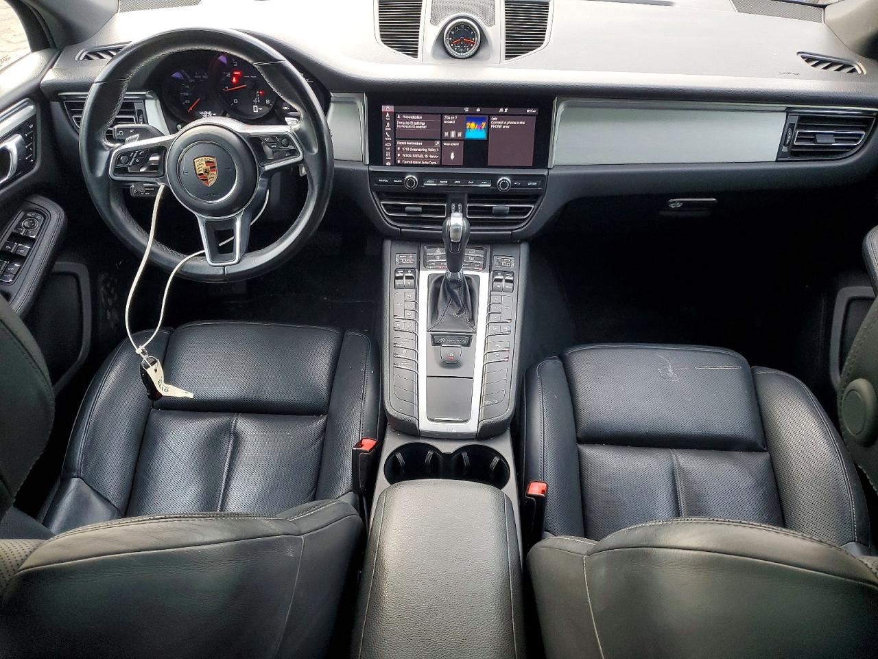 2020 PORSCHE MACAN