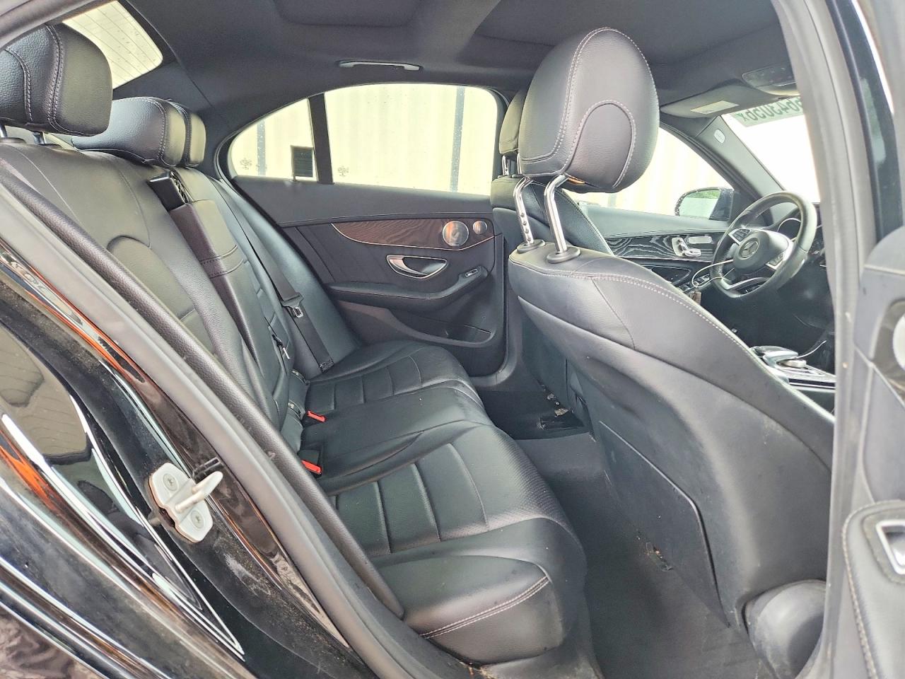 2015 MERCEDES-BENZ C Base