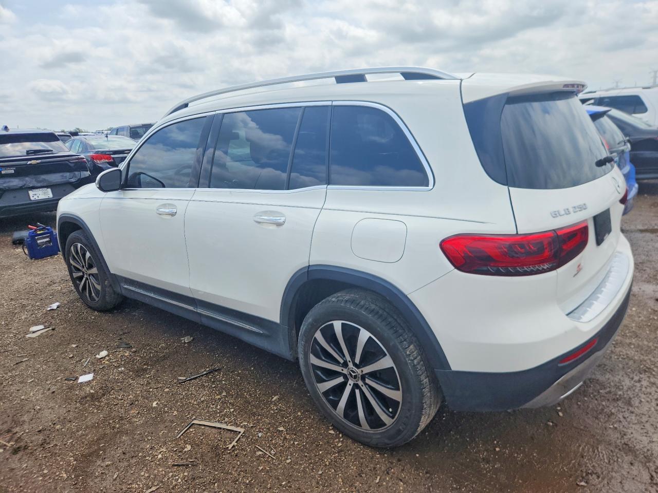 2021 MERCEDES-BENZ GLB GLB250