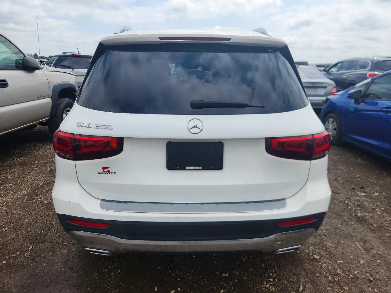 2021 MERCEDES-BENZ GLB GLB250
