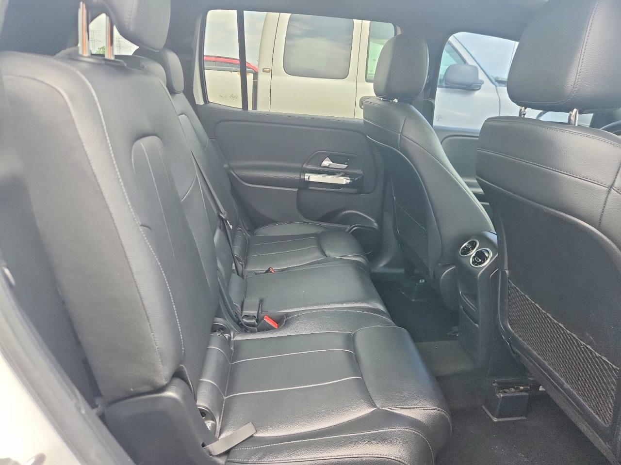 2021 MERCEDES-BENZ GLB GLB250