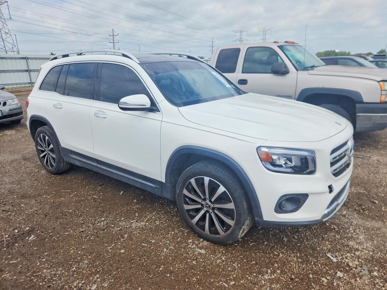 2021 MERCEDES-BENZ GLB GLB250