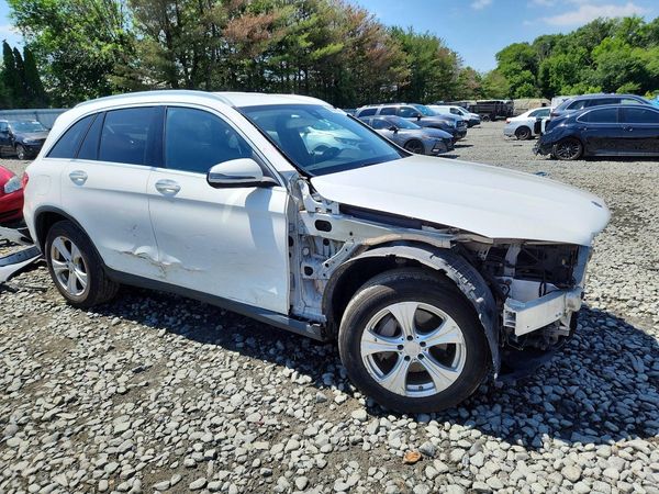 2016 MERCEDES-BENZ GLC GLC300 Base-4M